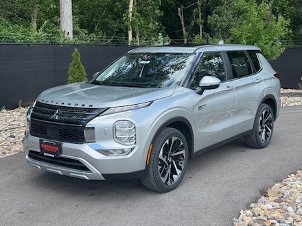 2025 Mitsubishi Outlander PHEV SE SUV