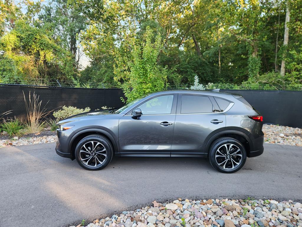 2023 Mazda CX-5 2.5 Premium Plus photo 2