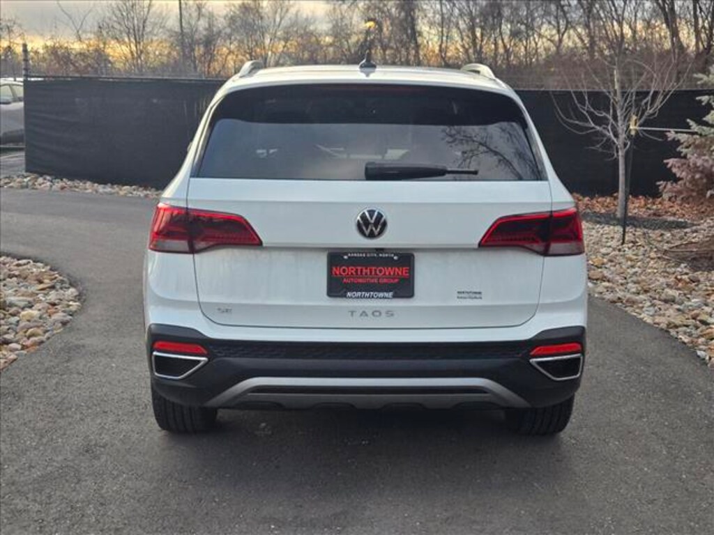 Used 2023 Volkswagen Taos 1.5T SE SUV
