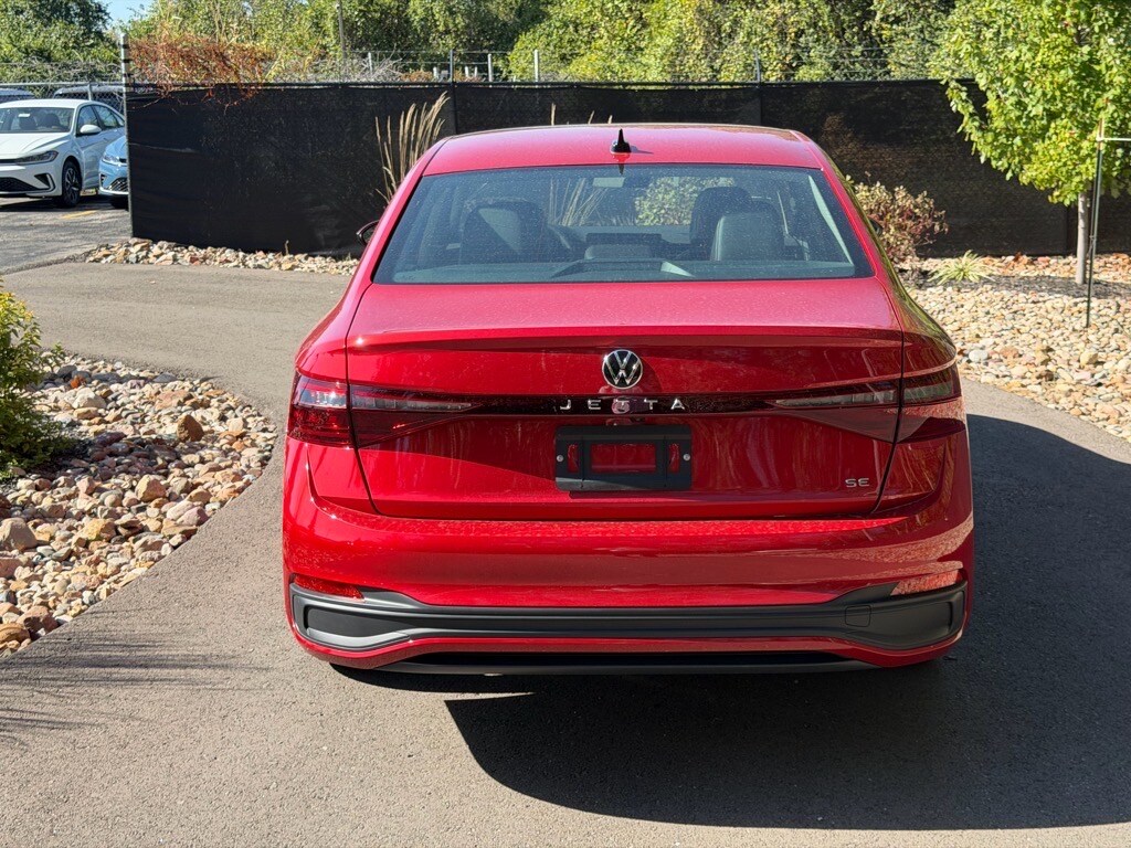 2026 Volkswagen Jetta 1.5T SE photo 4