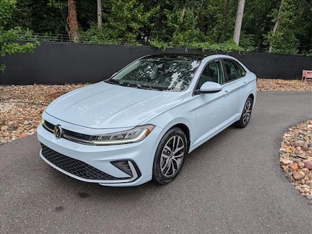 2025 Volkswagen Jetta 1.5T SE Sedan