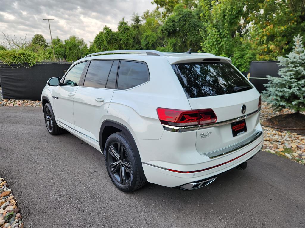 2022 Volkswagen Atlas V6 SEL R-Line photo 2