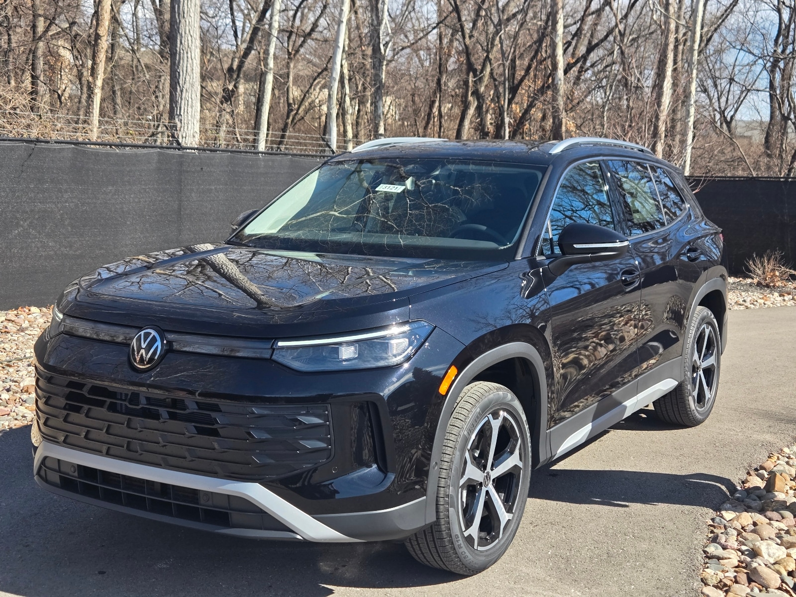 2026 Volkswagen Tiguan 2.0T SE 4Motion's photo