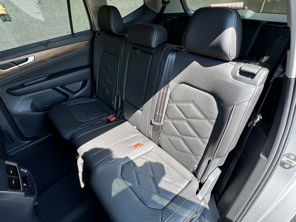 2026 Volkswagen Atlas SE w/Tech - Photo 22