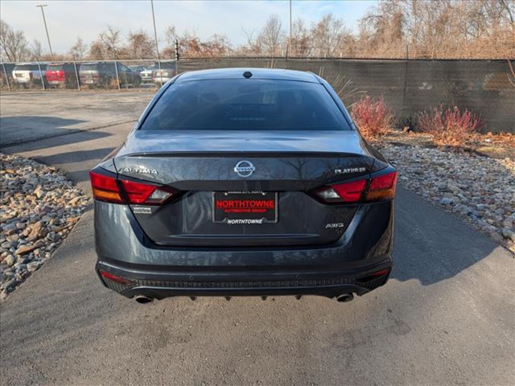 Used 2019 Nissan Altima 2.5 Platinum Sedan