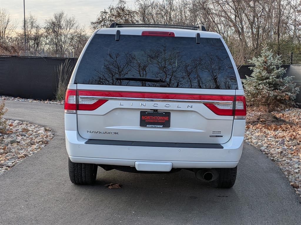 Used 2016 Lincoln Navigator Select SUV