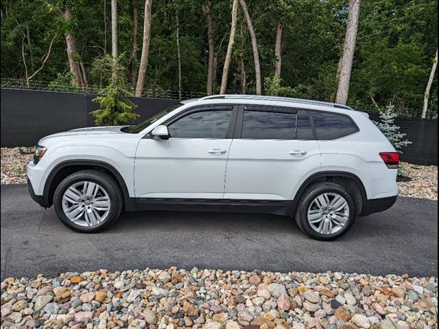 Used 2019 Volkswagen Atlas SE R-Line w/Tech with VIN 1V2WR2CA4KC557011 for sale in Kansas City, MO