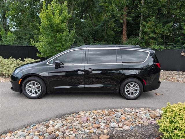 Used 2020 Chrysler Voyager LXI with VIN 2C4RC1DG6LR265348 for sale in Gladstone, MO