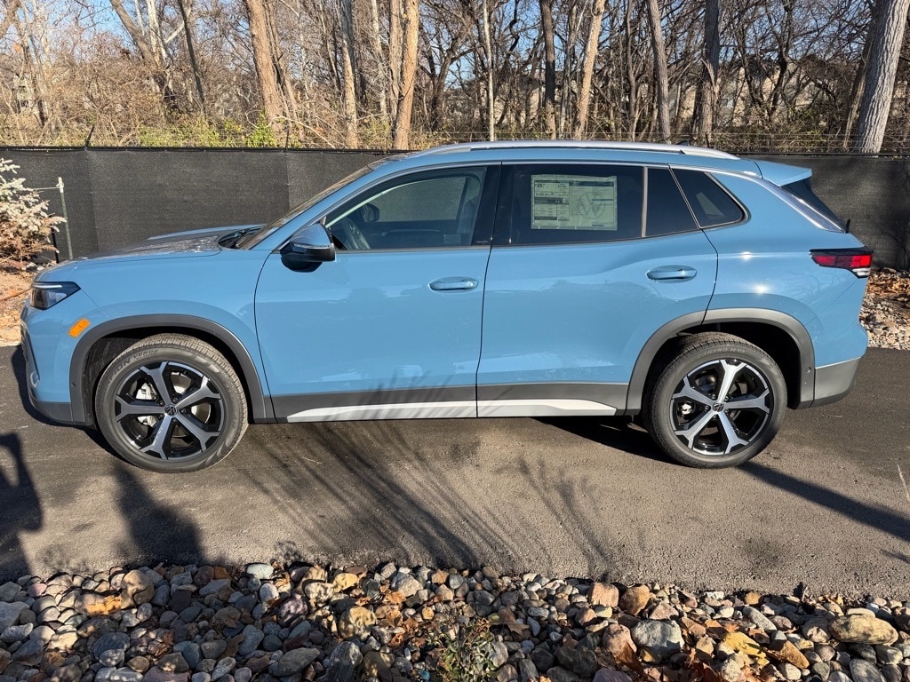 New 2026 Volkswagen Tiguan 2.0T SE SUV