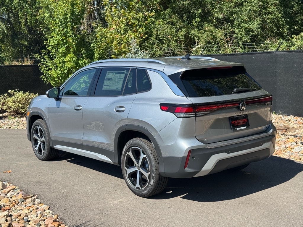 New 2025 Volkswagen Tiguan 2.0T SE SUV