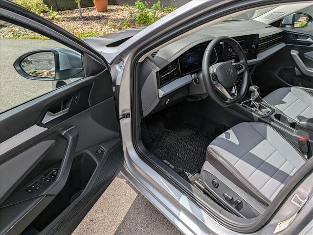 2025 Volkswagen Jetta SE - Photo 21