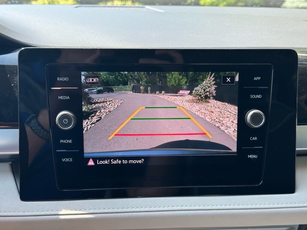 2025 Volkswagen Taos SE - Photo 29