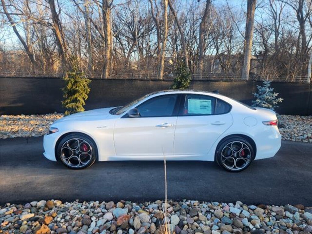 Used 2024 Alfa Romeo Giulia Ti Sedan