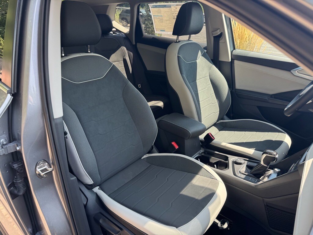 2025 Volkswagen Taos SE - Photo 12