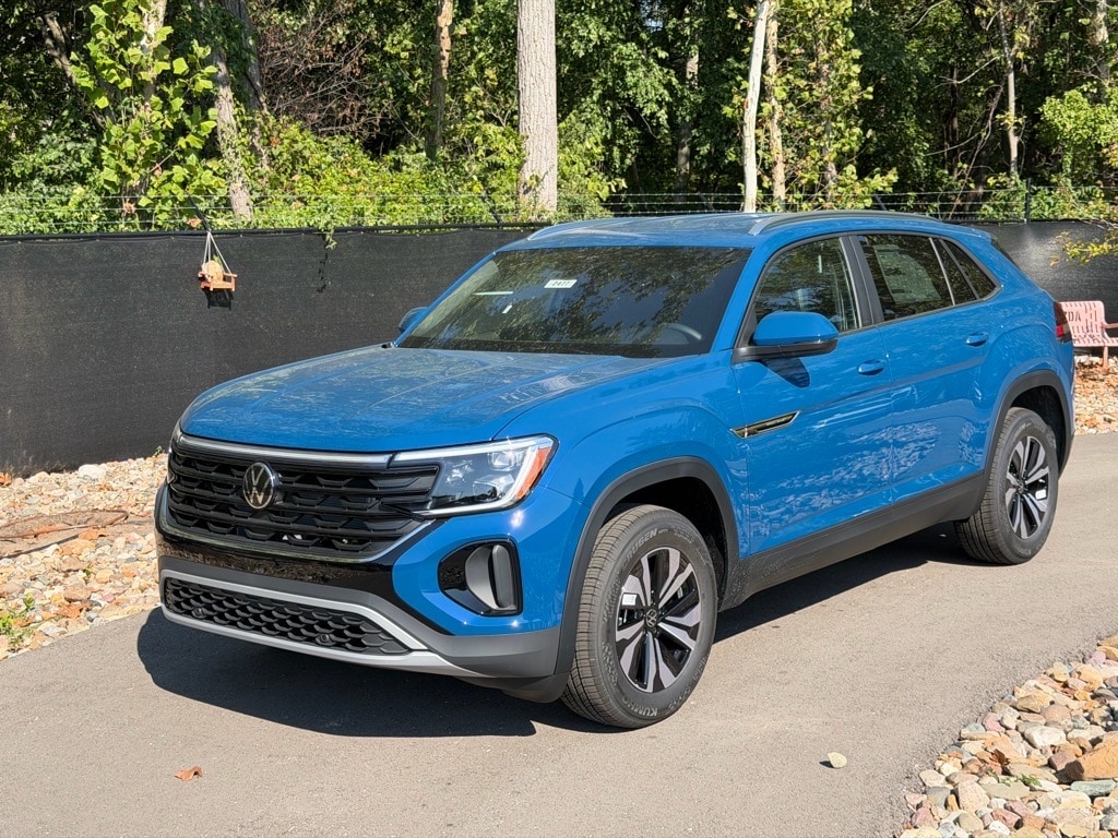 2026 Volkswagen Atlas Cross Sport SE's photo