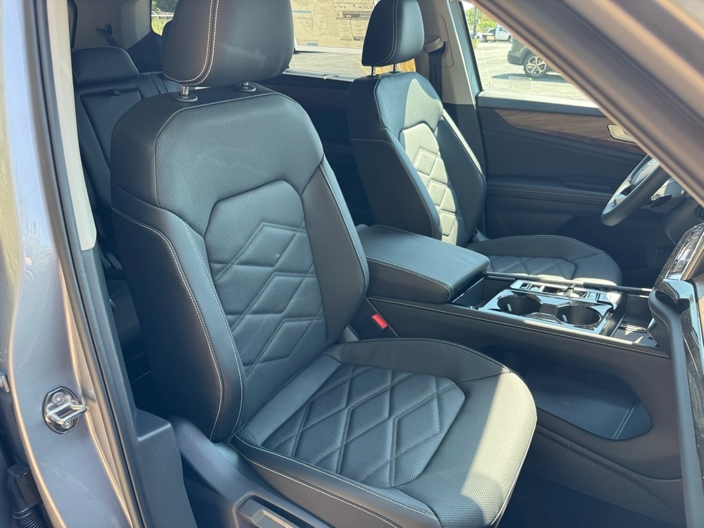 2026 Volkswagen Atlas SE w/Tech - Photo 12