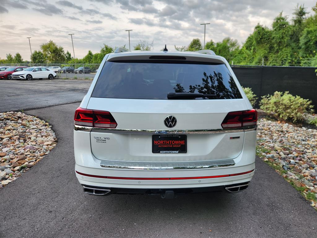 2022 Volkswagen Atlas V6 SEL R-Line photo 3