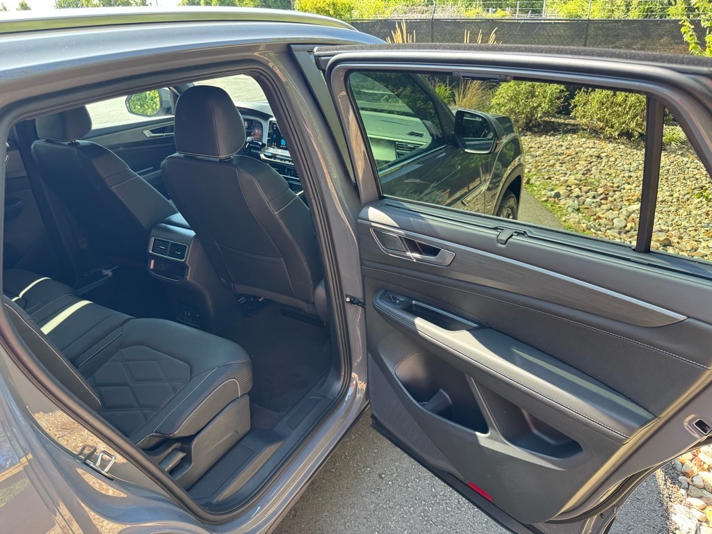 2026 Volkswagen Atlas Cross Sport SE w/Tech - Photo 13