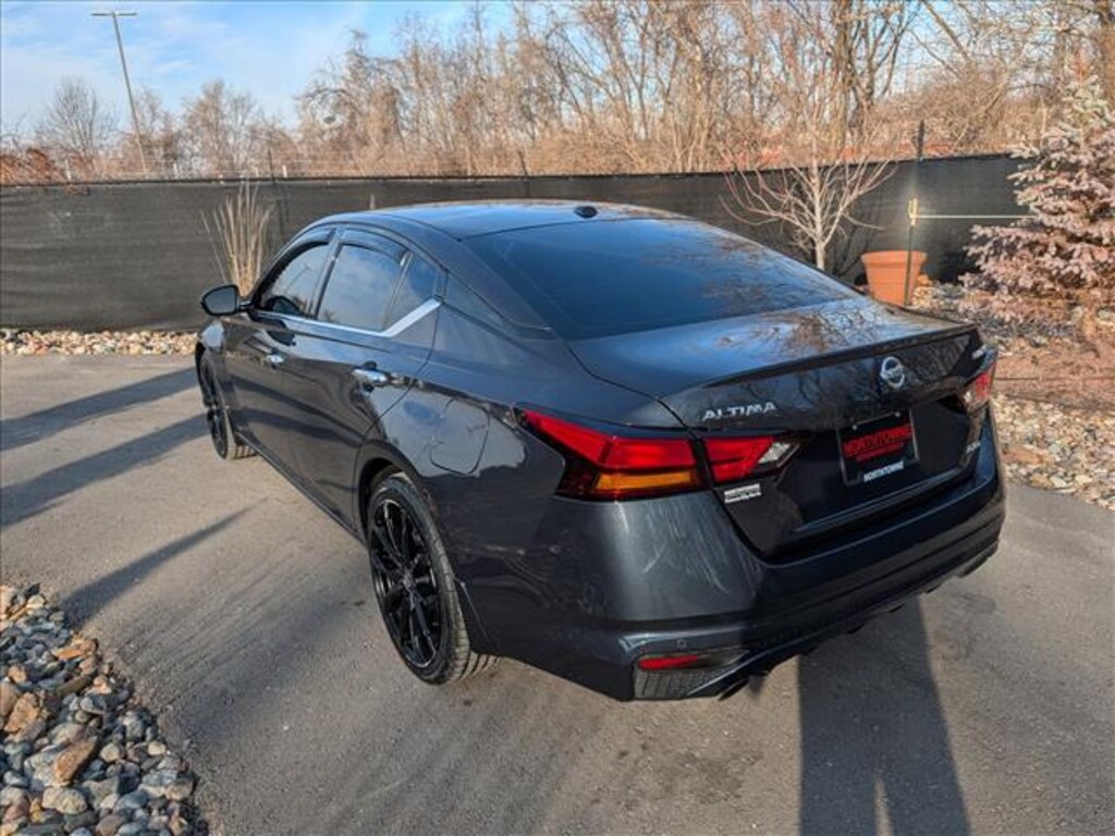 Used 2019 Nissan Altima 2.5 Platinum Sedan