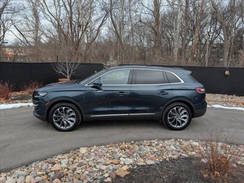 Used 2023 Lincoln Nautilus Reserve SUV