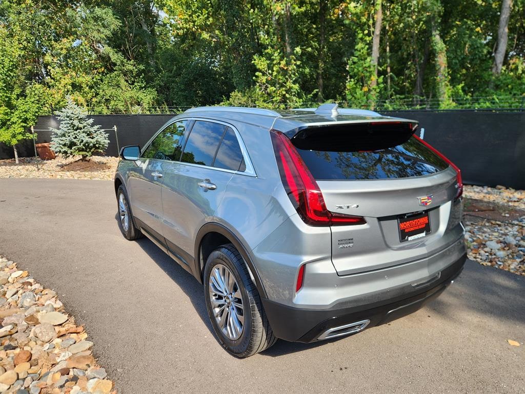 Used 2025 CADILLAC XT4 Premium Luxury SUV