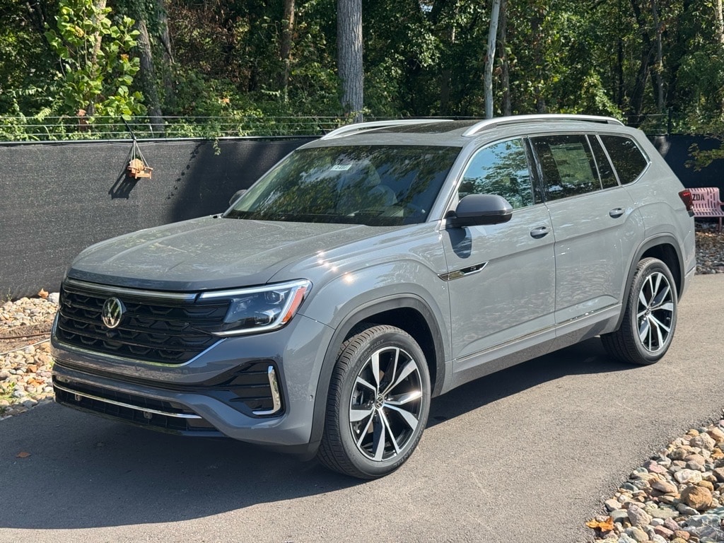 New 2026 Volkswagen Atlas 2.0T SEL Premium R-Line SUV