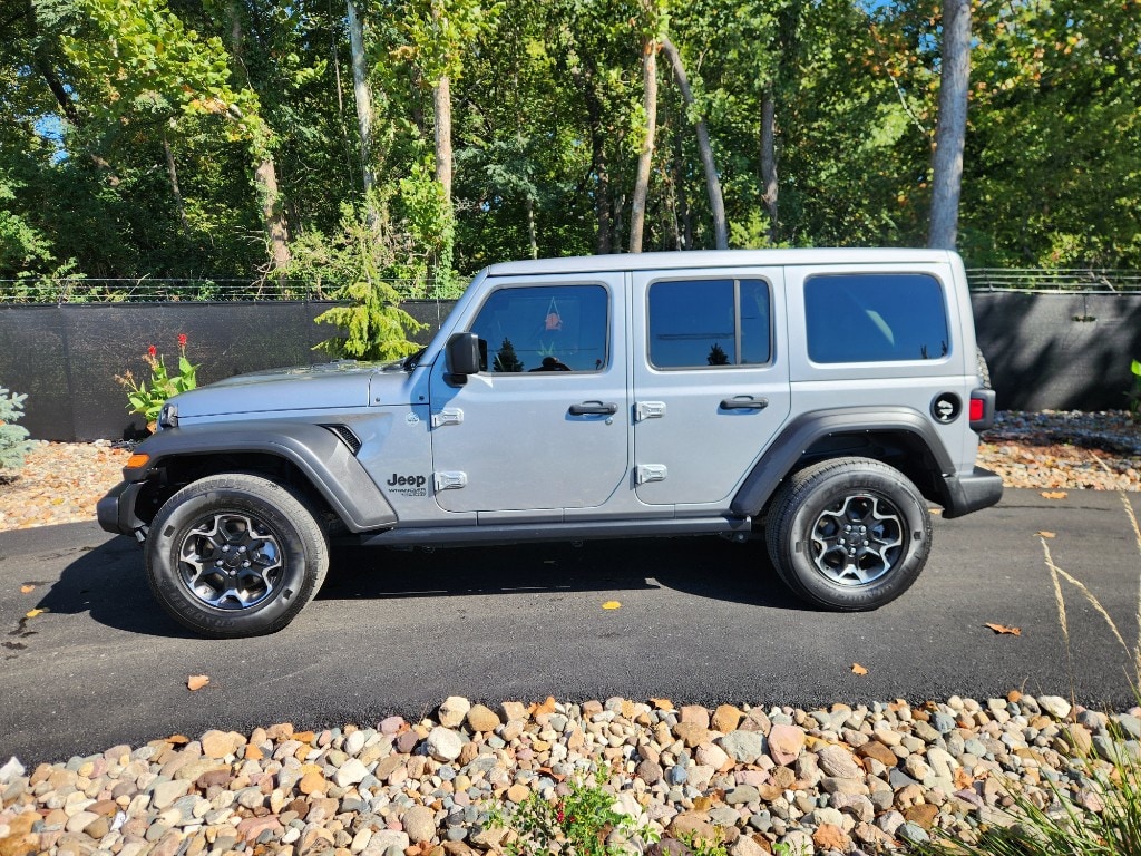 Used 2021 Jeep Wrangler Unlimited Sport S with VIN 1C4HJXDN1MW693680 for sale in Kansas City