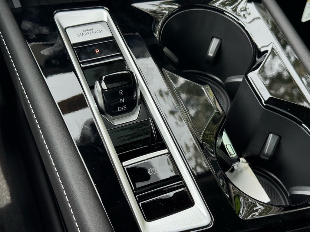 2026 Volkswagen Atlas SE w/Tech - Photo 35