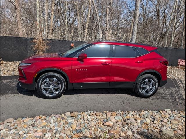 Used 2024 Chevrolet Blazer 2LT with VIN 3GNKBHR46RS175566 for sale in Kansas City, MO