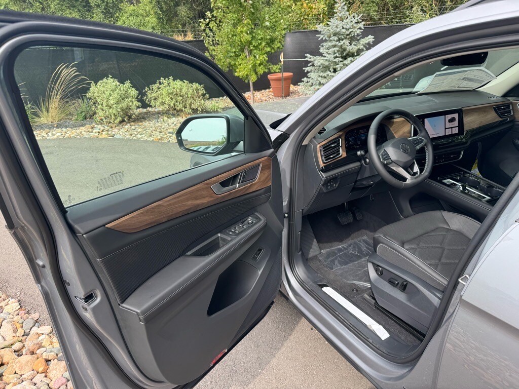 2026 Volkswagen Atlas SE w/Tech - Photo 23