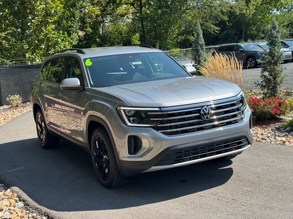 2026 Volkswagen Atlas SE w/Tech - Photo 7
