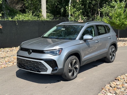 2025 Volkswagen Taos 1.5T SE SUV