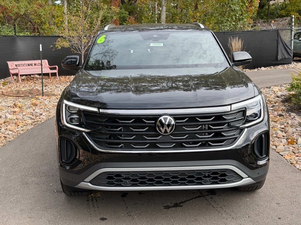 2026 Volkswagen Atlas Cross Sport SE w/Tech - Photo 8