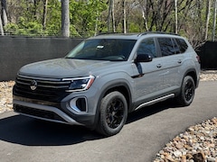 2025 Volkswagen Atlas 2.0T Peak Edition SUV