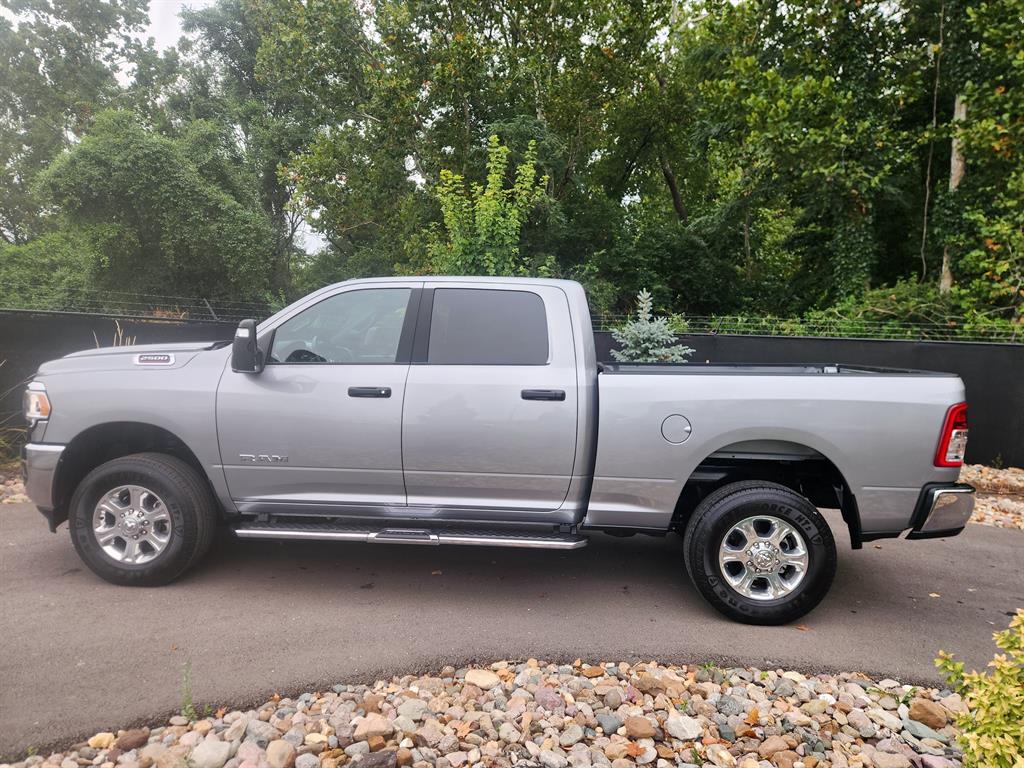 2024 Ram 2500 Big Horn photo 2