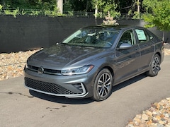 2025 Volkswagen Jetta 1.5T SE Sedan