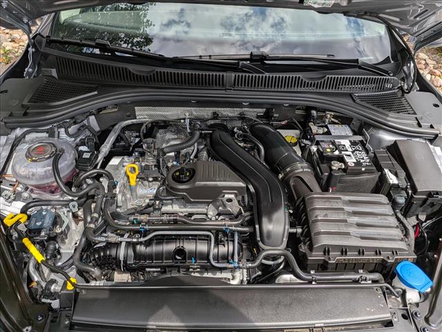 2025 Volkswagen Jetta SE - Photo 10