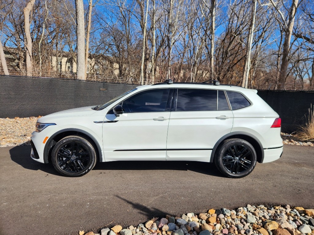 Certified 2022 Volkswagen Tiguan SE R-LINE BLACK with VIN 3VV8B7AX4NM056434 for sale in Kansas City
