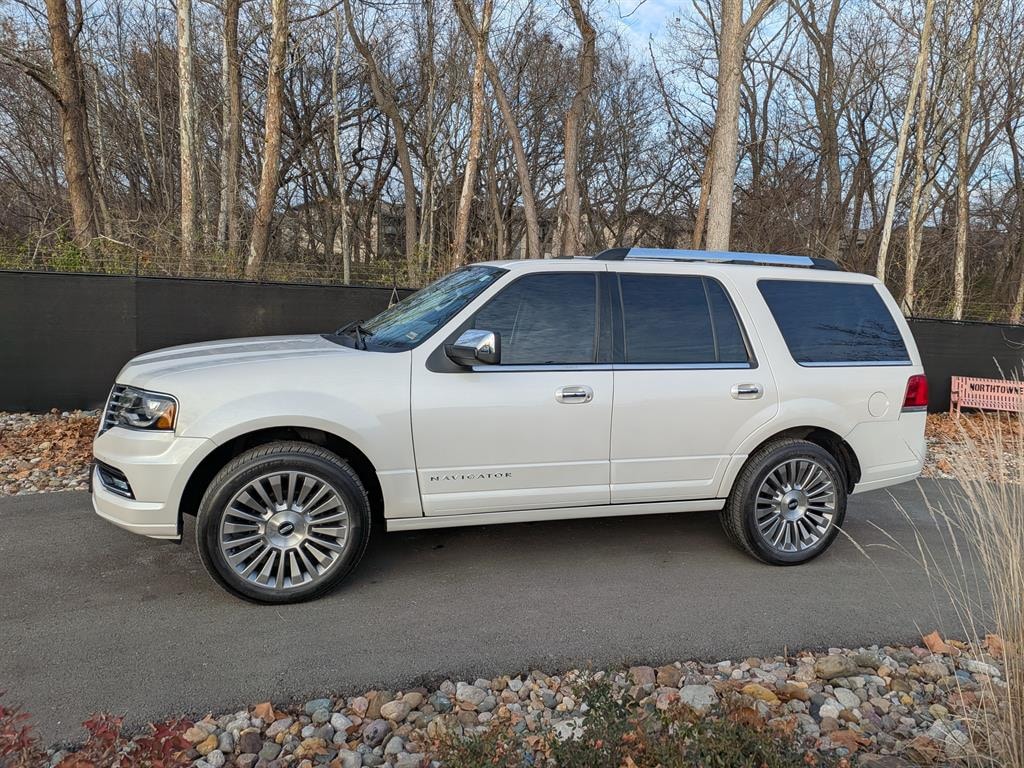 Used 2016 Lincoln Navigator Select SUV