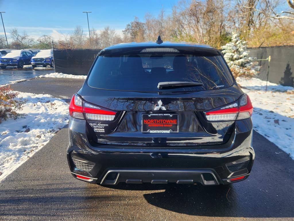 2024 Mitsubishi Outlander Sport ES photo 4