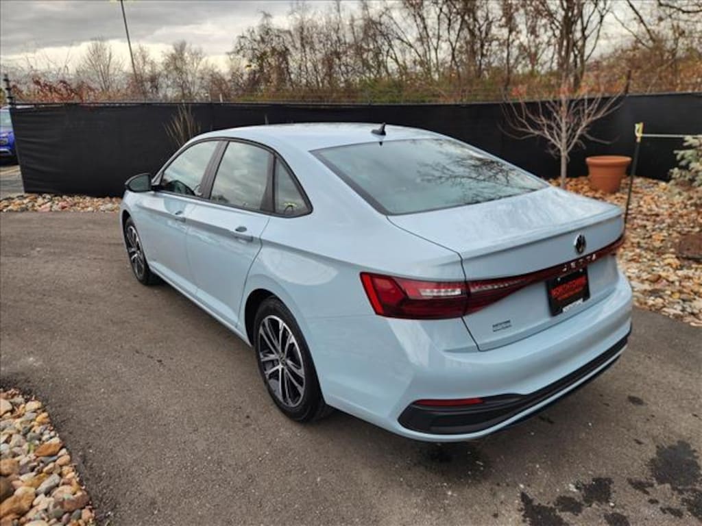 Certified 2025 Volkswagen Jetta 1.5T Sport Sedan