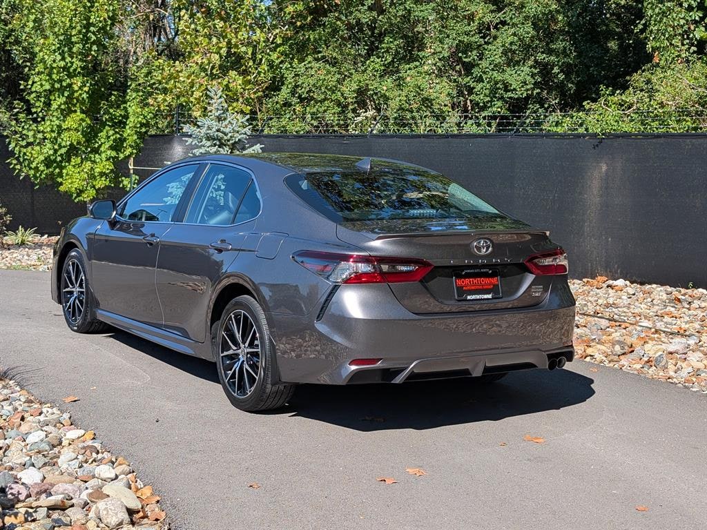 Used 2023 Toyota Camry SE Sedan