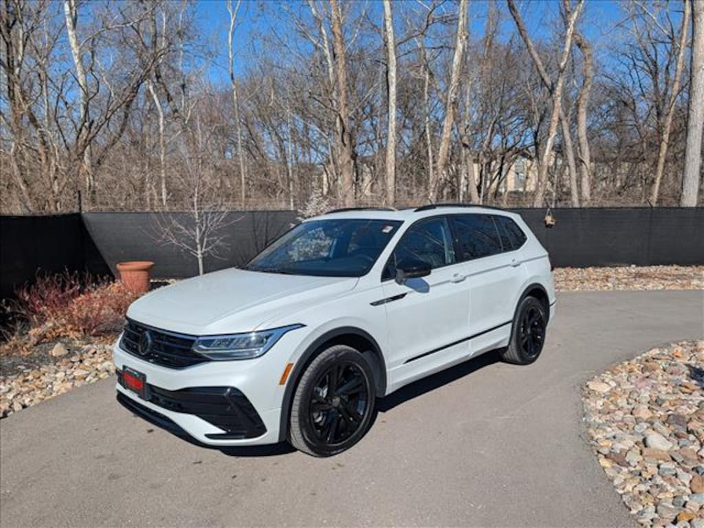 Certified 2023 Volkswagen Tiguan 2.0T SE R-Line Black SUV
