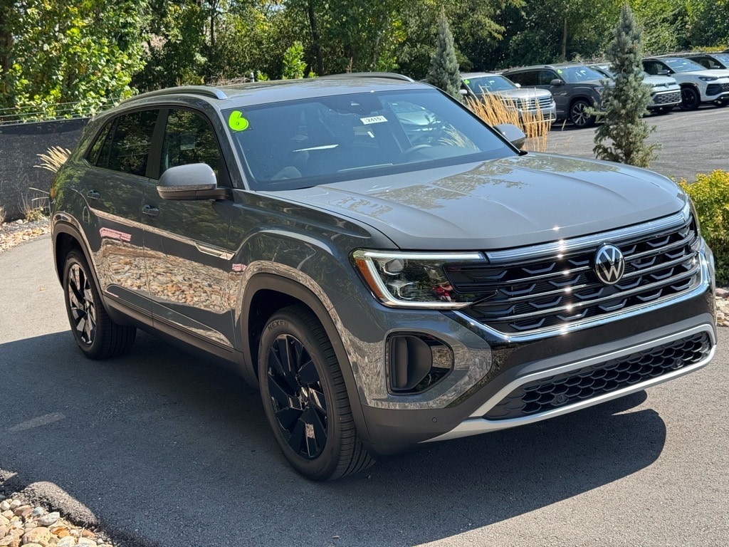 2026 Volkswagen Atlas Cross Sport SE w/Tech - Photo 7