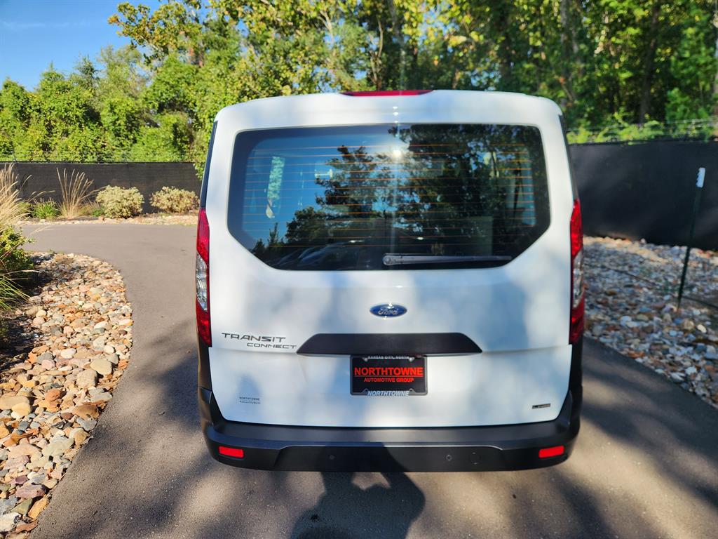 2020 Ford Transit Connect XL Passenger Wagon photo 4