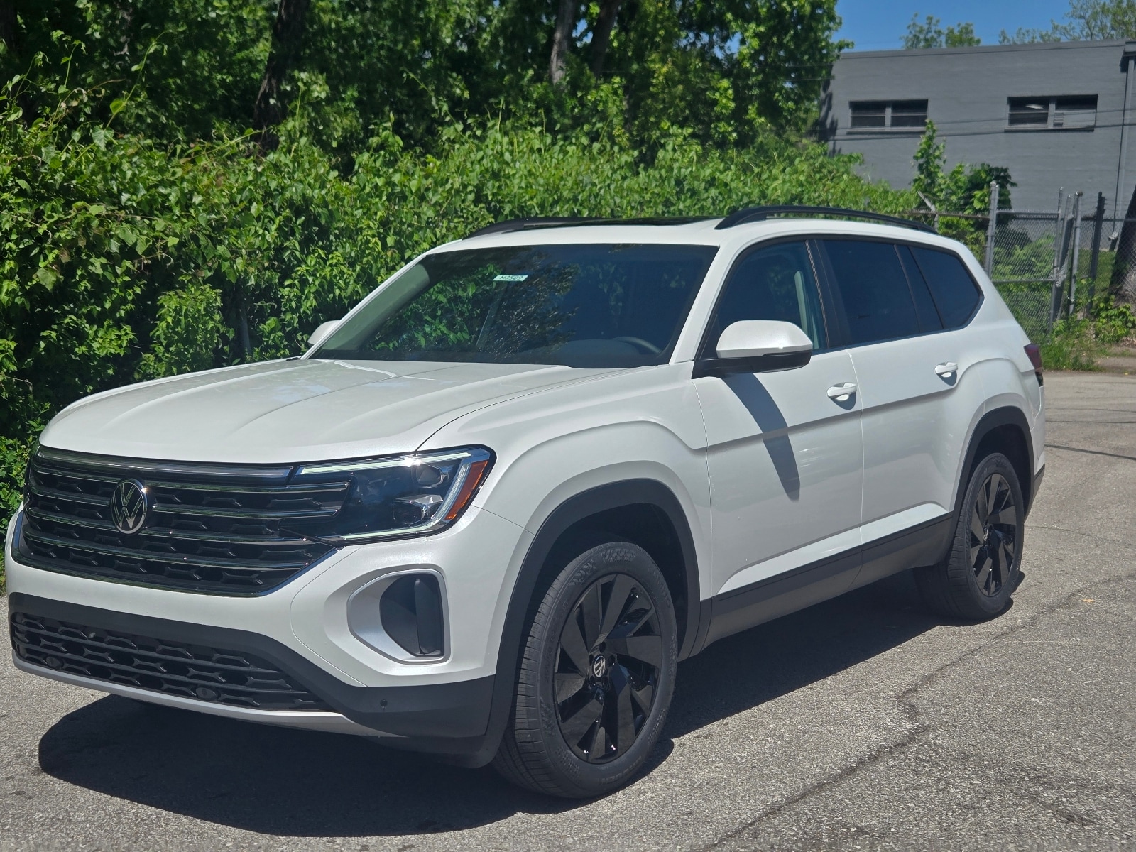 2026 Volkswagen Atlas 2.0T SE w/Tech 4MOTION's photo