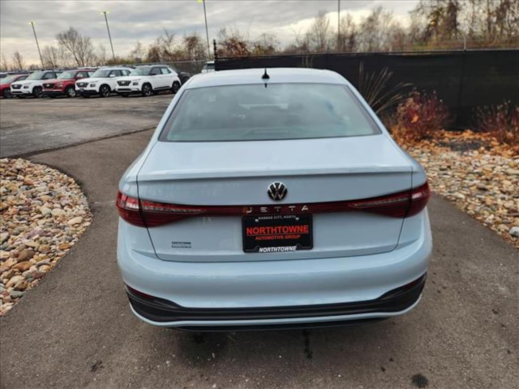 Certified 2025 Volkswagen Jetta 1.5T Sport Sedan
