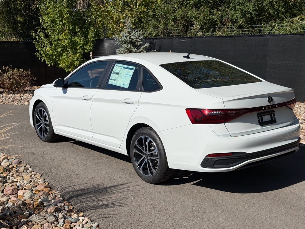 2026 Volkswagen Jetta Sport photo 2