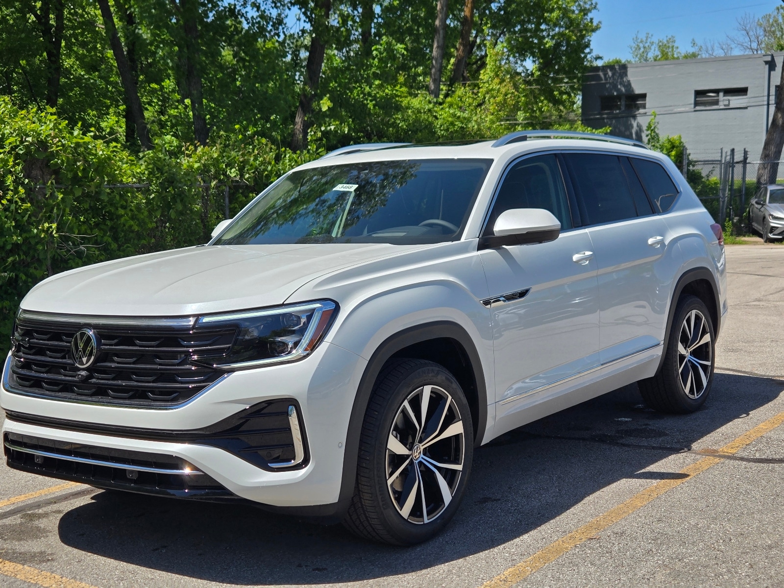 2026 Volkswagen Atlas 2.0T SEL Premium R-Line 4MOTION's photo
