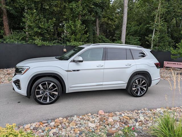 Used 2026 Volkswagen Atlas SEL Premium R-Line with VIN 1V2FN2CA6TC510818 for sale in Kansas City